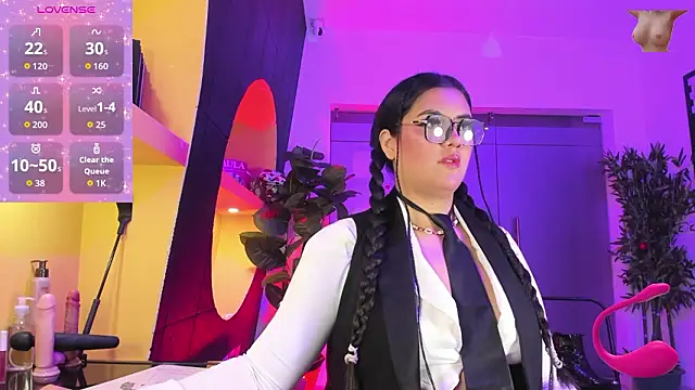 JoycePierce online show from March 13, 4:52 am