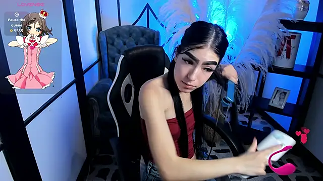 Snapshot of lorraineHunter chatting on February 26, 12:48 pm lorraineHunter online show from February 26, 12:48 pm