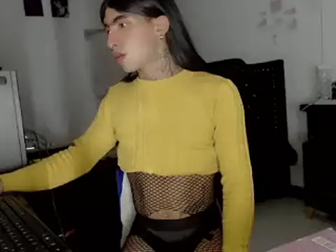 nebullax mcqueen online show from February 15, 2:47 pm