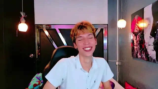 Snapshot of Liam_Green1 chatting on February 19, 12:12 pm Liam Green1 online show from February 19, 12:12 pm