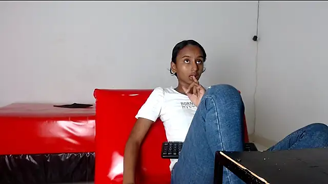 valeryskinnyvagi online show from April 7, 12:00 am