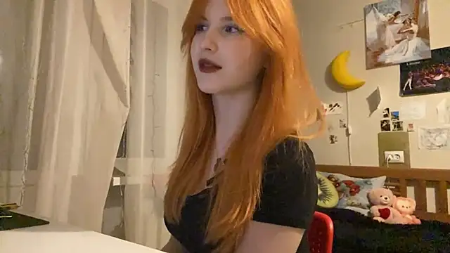 Snapshot of DynaLoom chatting on February 17, 3:29 pm DynaLoom online show from February 17, 3:29 pm