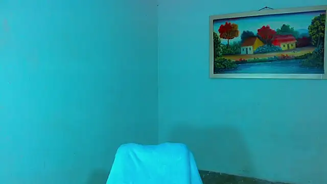 Snapshot of salisa28cm chatting on February 27, 3:28 am salisa28cm online show from February 27, 3:28 am