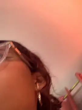 Rylia online show from March 28, 11:10 am