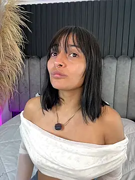 Snapshot of Nanda_vixen_ chatting on February 24, 9:02 pm Nanda vixen online show from February 24, 9:02 pm