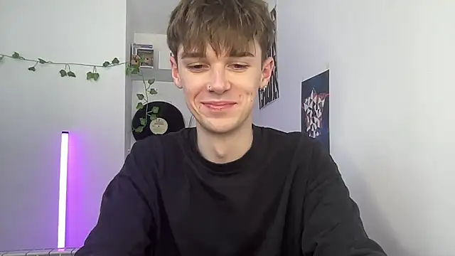 YourMilkyGuy online show from April 20, 2:20 pm