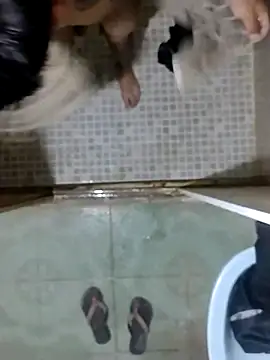 Snapshot of Flakotte chatting on April 16, 1:50 am Flakotte online show from April 16, 1:50 am