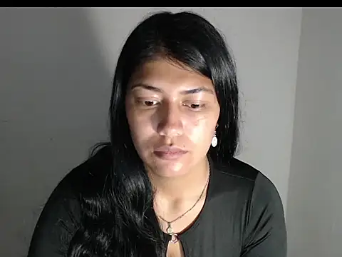 Snapshot of peytonbrunette chatting on March 24, 3:44 am peytonbrunette online show from March 24, 3:44 am