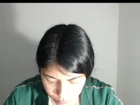 Snapshot of peytonbrunette chatting on March 27, 5:24 am peytonbrunette online show from March 27, 5:24 am