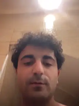 Snapshot of elia2711 chatting on February 7, 7:28 pm elia2711 online show from February 7, 7:28 pm