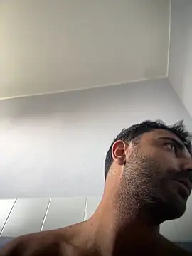 elia2711 online show from April 2, 2:37 pm