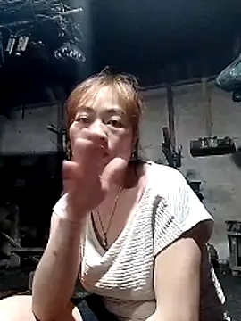 Snapshot of Nhoccon90 chatting on February 24, 12:58 pm Nhoccon90 online show from February 24, 12:58 pm