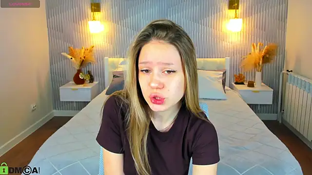 Mini Allice online show from February 24, 1:03 am