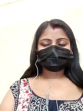 Snapshot of HotSweetisexy chatting on February 18, 6:37 pm HotSweetisexy online show from February 18, 6:37 pm