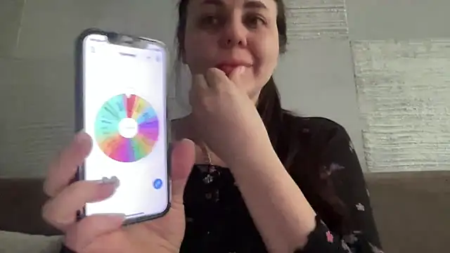 Snapshot of Darsy_Rox chatting on February 18, 7:59 am Darsy Rox online show from February 18, 7:59 am