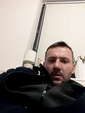 Snapshot of defaktor chatting on February 17, 4:13 pm defaktor online show from February 17, 4:13 pm