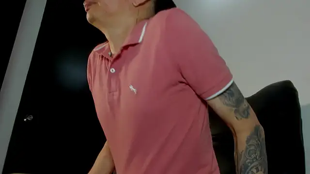 Snapshot of Thommas8a chatting on February 26, 11:15 pm Thommas8a online show from February 26, 11:15 pm