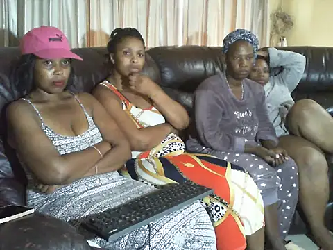 Caramel-Diva online show from February 25, 7:07 am