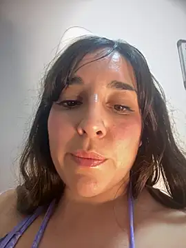 Latinaelisa online show from May 2, 5:01 am