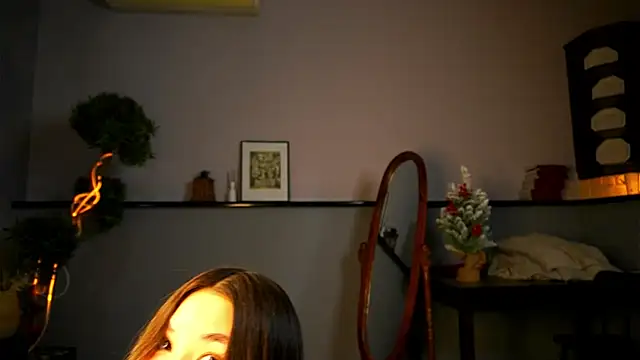 Snapshot of BrigittePirolli chatting on February 11, 3:22 am BrigittePirolli online show from February 11, 3:22 am