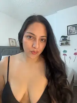 Victoria Lusty online show from May 7, 9:31 pm