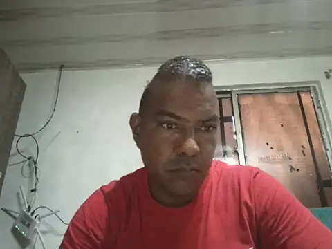 Snapshot of Quillero18 chatting on July 1, 2:29 pm Quillero18 online show from July 1, 2:29 pm
