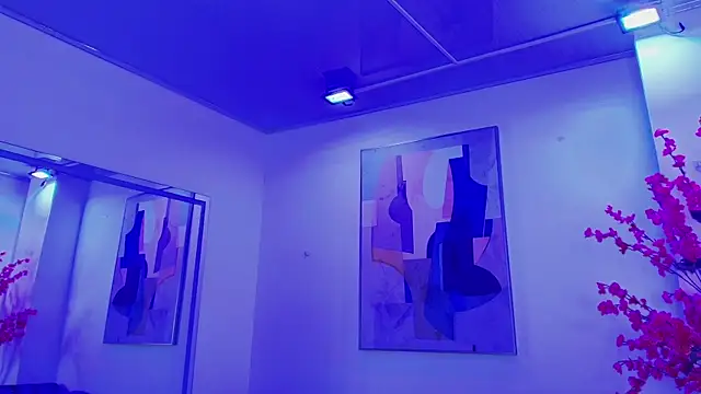 Chloe dolly online show from April 28, 11:48 am