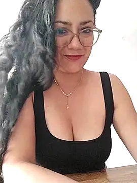 Salma-sweet online show from June 13, 9:35 pm