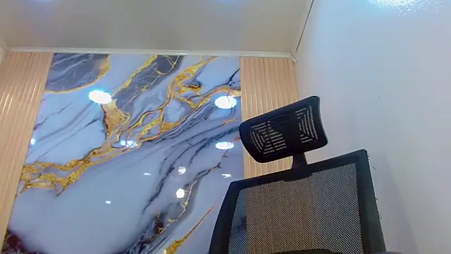 DaviidBuckx  online show from February 25, 2:10 am