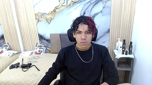 DaviidBuckx  online show from May 6, 2:19 am