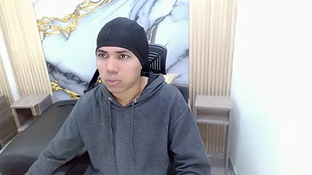 DaviidBuckx  online show from May 31, 2:09 am