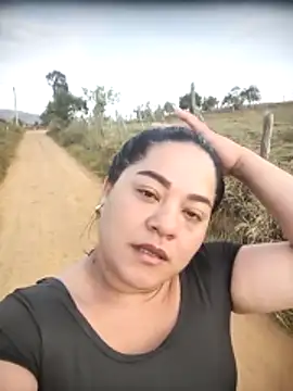 tania queen online show from March 3, 12:00 pm