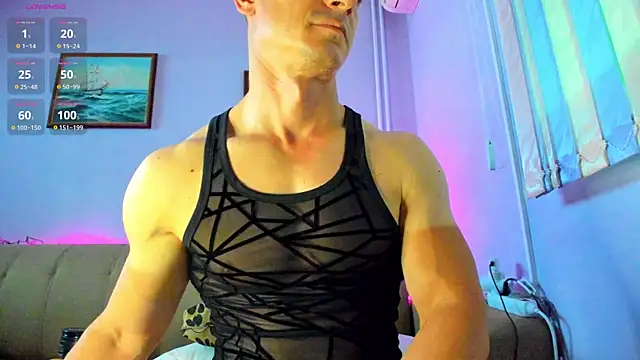 Snapshot of Shestifold_ chatting on October 16, 2:07 pm Shestifold online show from October 16, 2:07 pm