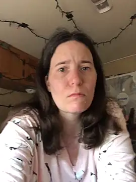 Snapshot of JMT42 chatting on February 14, 7:32 pm JMT42 online show from February 14, 7:32 pm