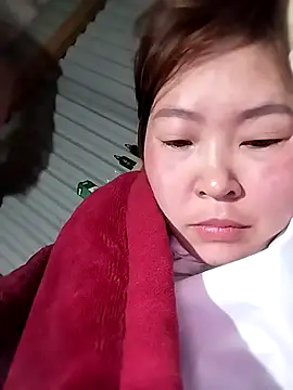 Snapshot of Yiyoongg chatting on February 15, 11:23 pm Yiyoongg online show from February 15, 11:23 pm