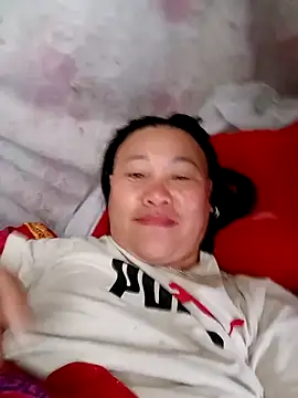 Snapshot of Lucky_baby7 chatting on February 21, 1:28 am Lucky baby7 online show from February 21, 1:28 am