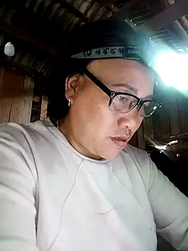 Snapshot of Lucky_baby7 chatting on May 12, 6:54 am Lucky baby7 online show from May 12, 6:54 am