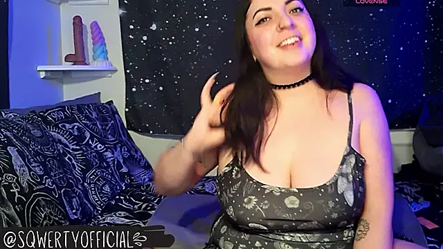 Snapshot of _sqwerty_ chatting on May 1, 5:12 am sqwerty online show from May 1, 5:12 am