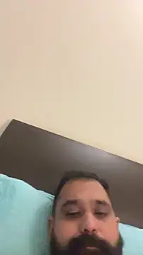 Snapshot of beerboy2222 chatting on April 5, 8:11 am beerboy2222 online show from April 5, 8:11 am