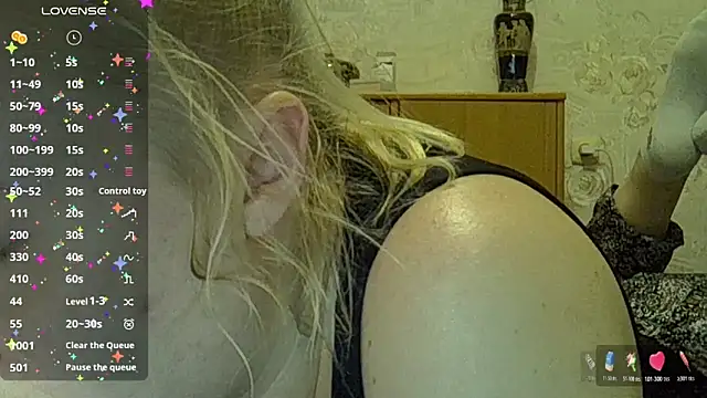 CurvyWild Lady30 online show from March 17, 8:12 pm