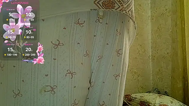 CurvyWild Lady30 online show from April 5, 8:33 am