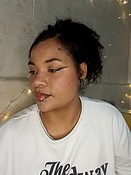 BrianaSweetxxx online show from February 28, 2:56 am