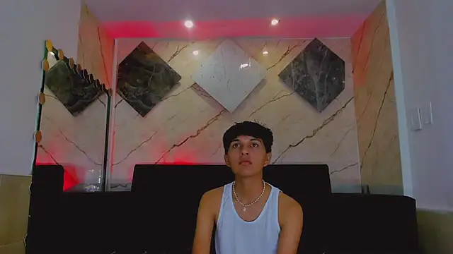 Snapshot of Isaak_26 chatting on February 17, 7:31 pm Isaak 26 online show from February 17, 7:31 pm