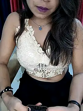 Snapshot of LIZANI_0 chatting on February 17, 7:53 pm LIZANI 0 online show from February 17, 7:53 pm