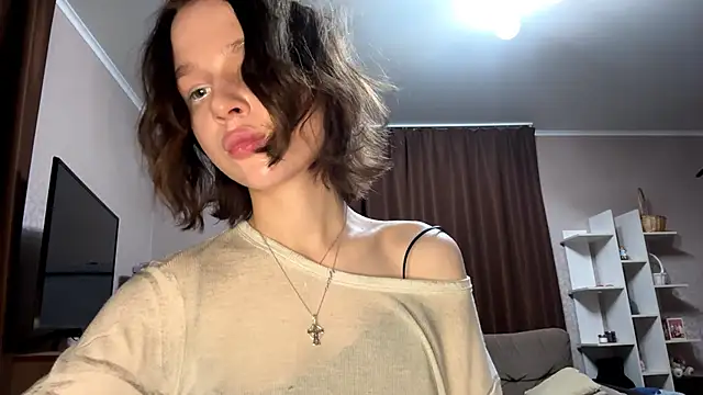 Snapshot of softyuno chatting on February 10, 7:40 pm softyuno online show from February 10, 7:40 pm