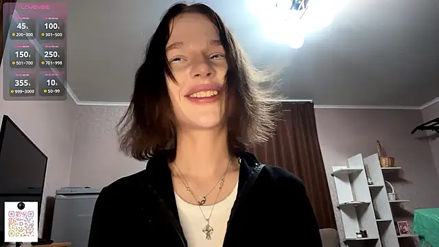 Snapshot of softyuno chatting on February 13, 7:32 pm softyuno online show from February 13, 7:32 pm