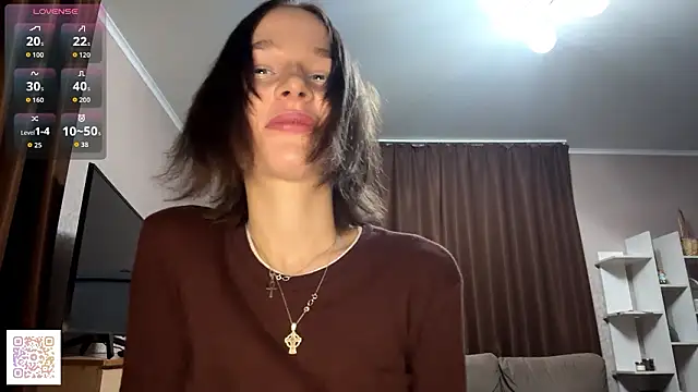 Snapshot of softyuno chatting on February 15, 7:43 pm softyuno online show from February 15, 7:43 pm