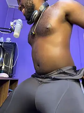 Snapshot of Ebanhot chatting on February 13, 3:46 am Ebanhot online show from February 13, 3:46 am