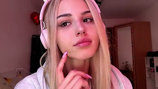 Evva mayy online show from February 26, 11:53 am