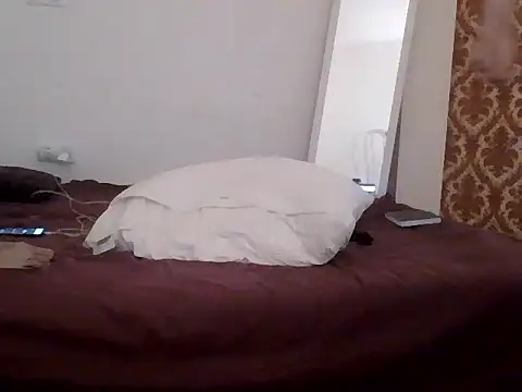 Mickredge online show from February 9, 12:09 pm